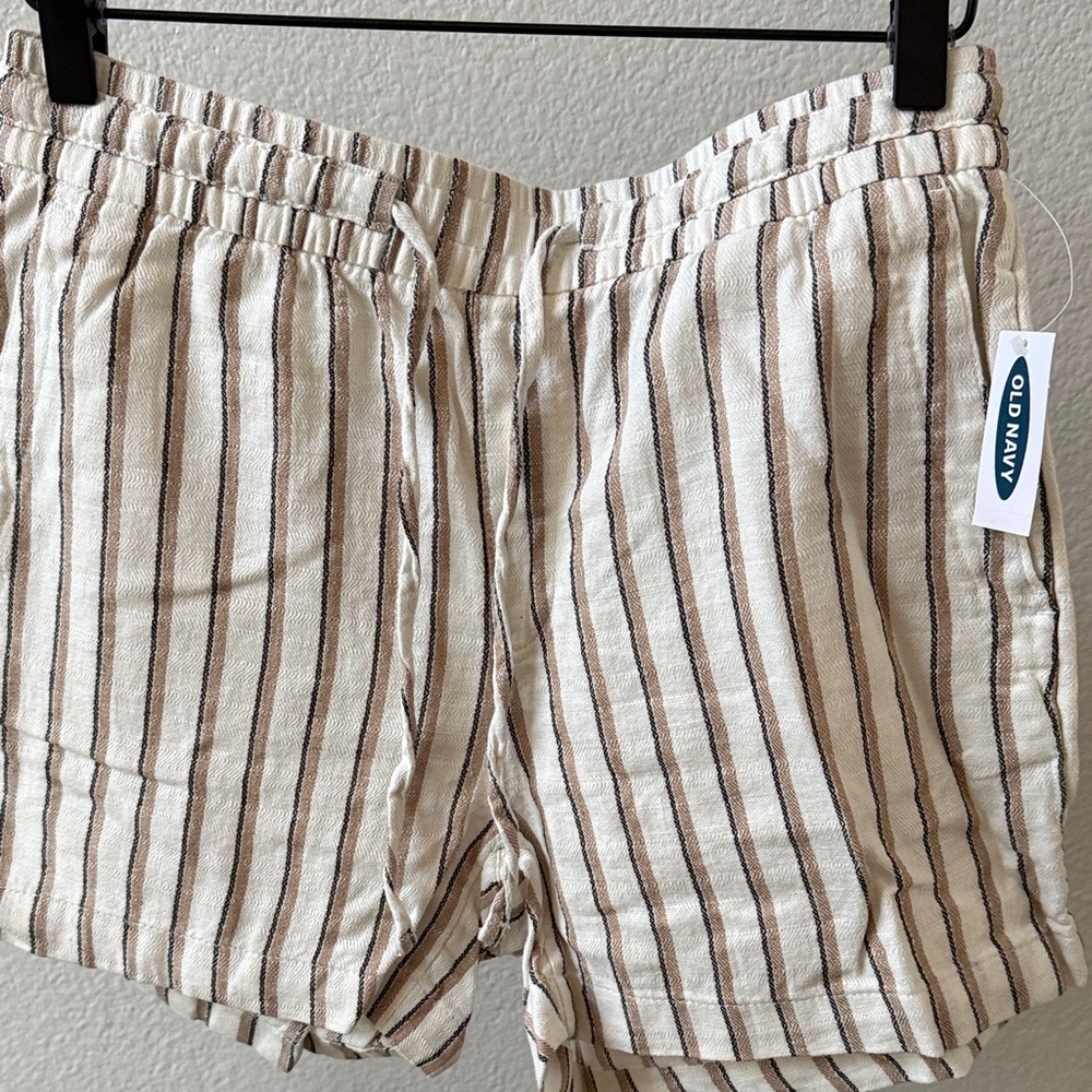 Old Navy Women's High Waist Striped Shorts - Tan and Brown